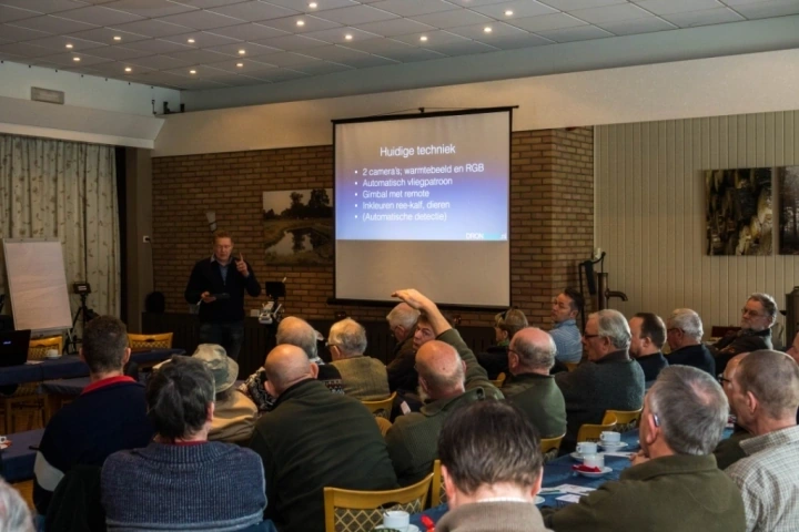 Afbeelding: Meedenken over oplossingen voor reeën